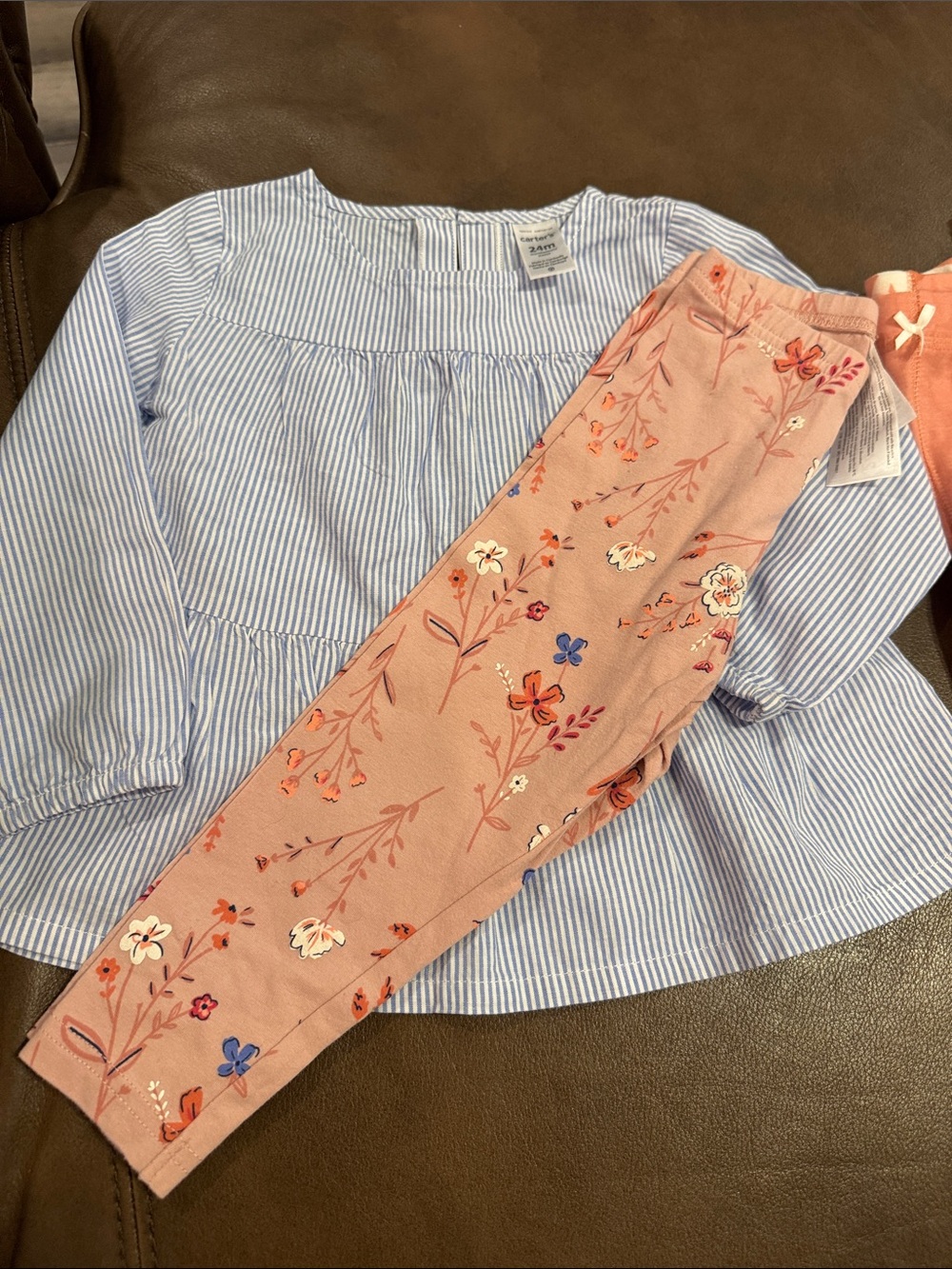 Carters 24 months bundle - Picture 4 of 6